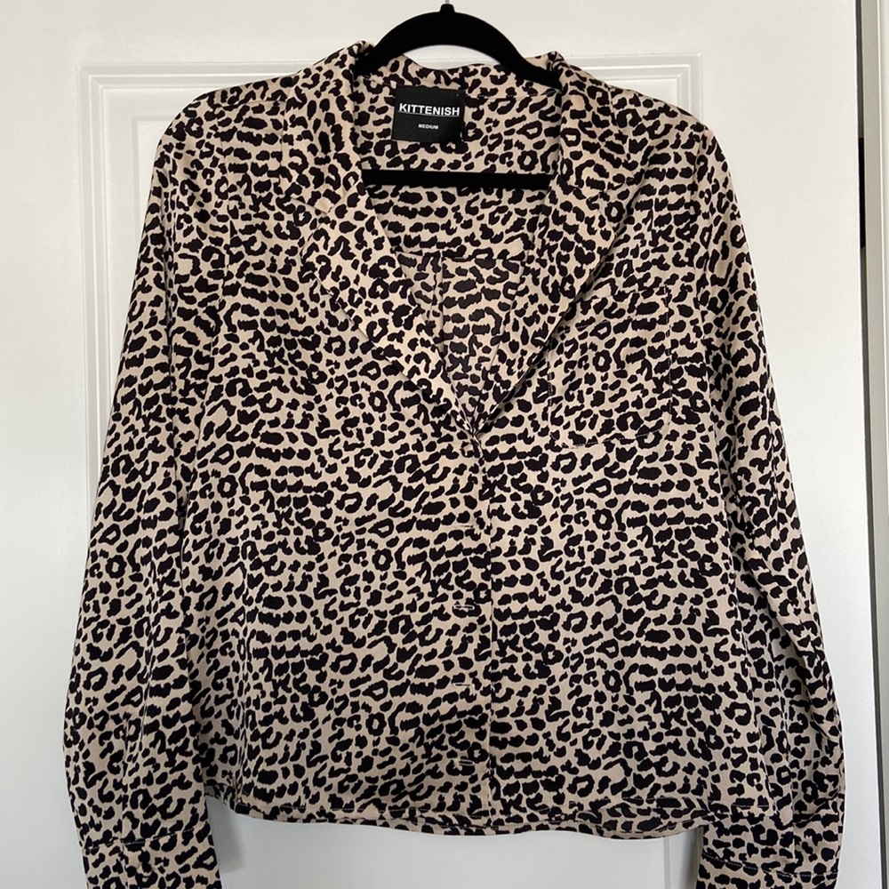 Kittenish Mrs. Decker Top